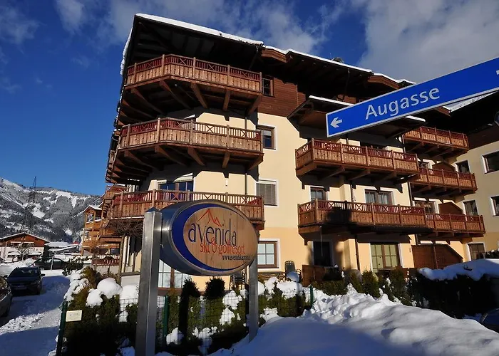 & Golf By Four Seasons